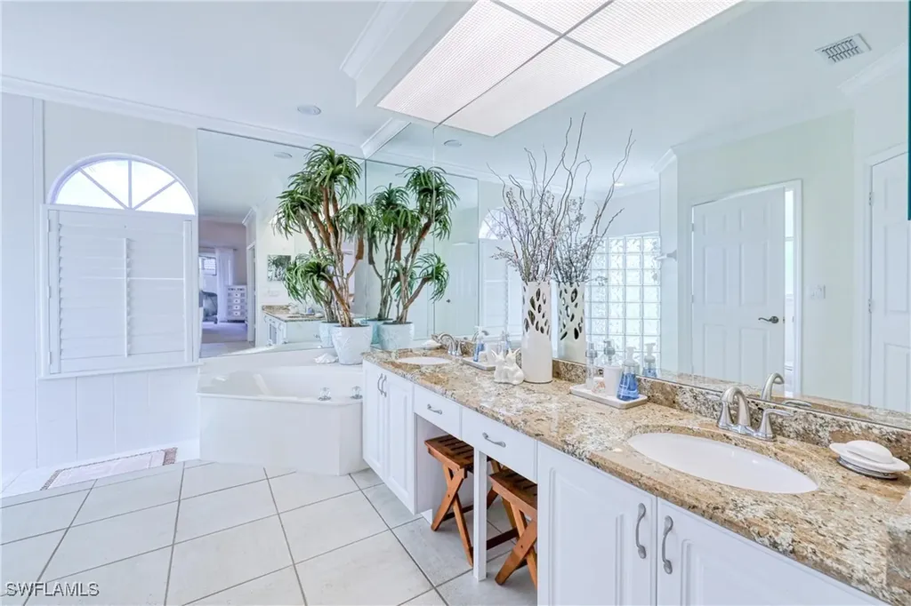 28839 Winthrop Circle Bonita Springs FL 34134