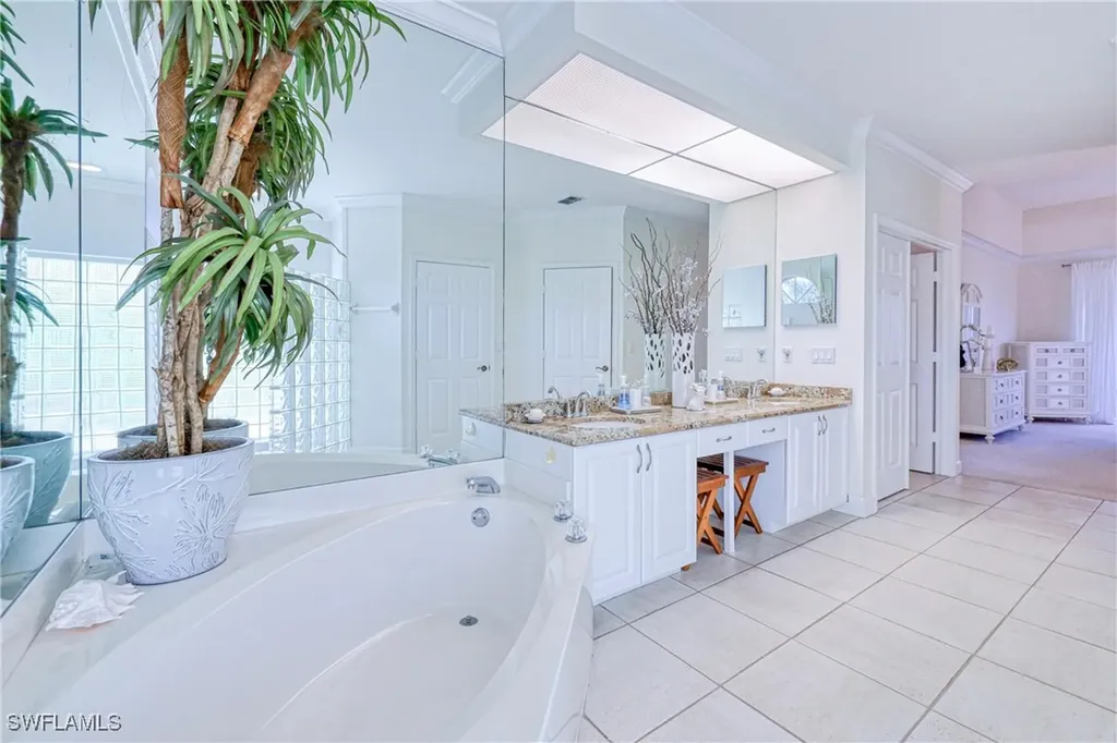 28839 Winthrop Circle Bonita Springs FL 34134