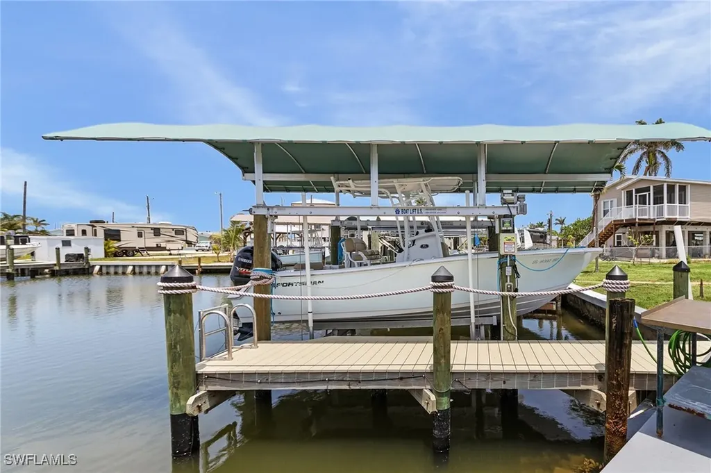 2561 York Road St. James City FL 33956