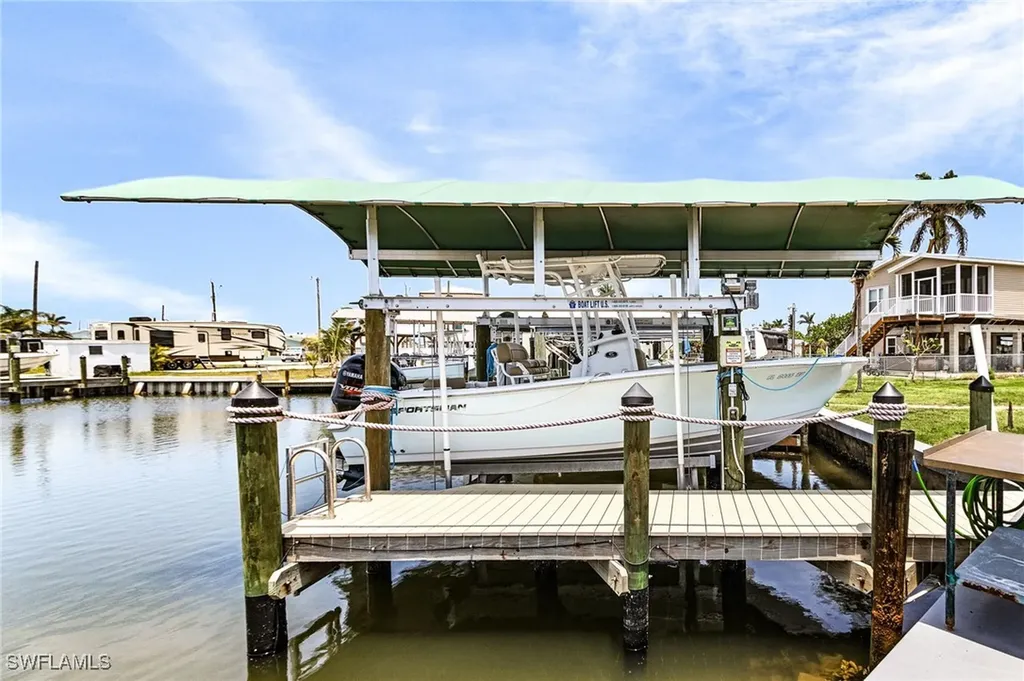 2561 York Road St. James City FL 33956
