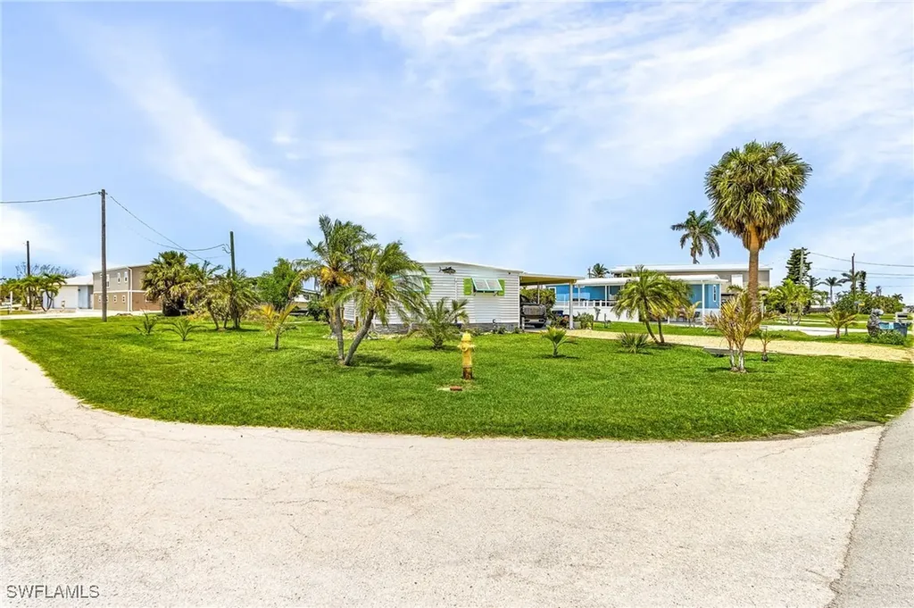 2561 York Road St. James City FL 33956