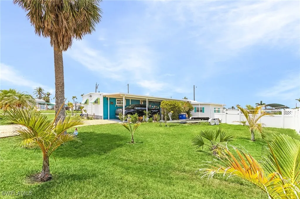 2561 York Road St. James City FL 33956