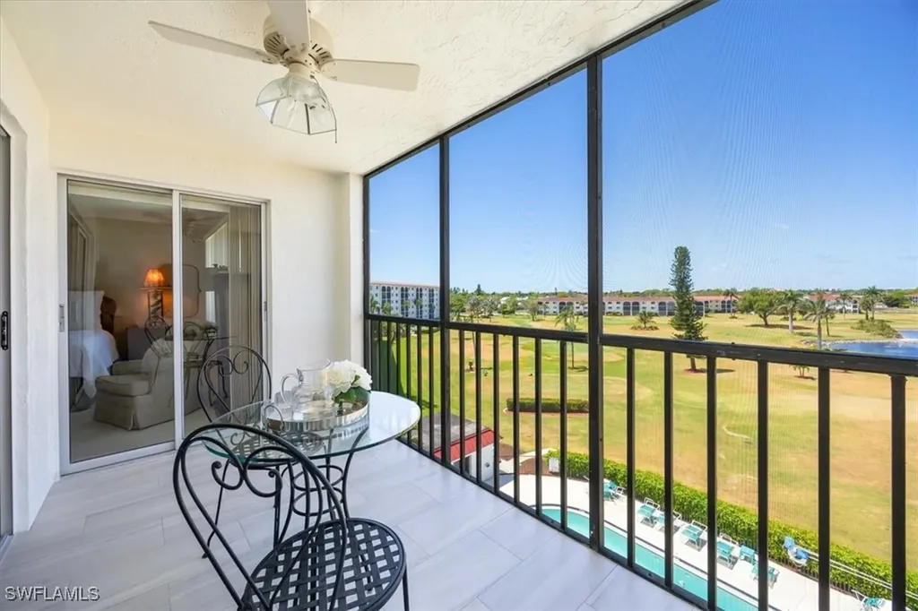 Naples FL, 21 High Point Circle E, Unit 502