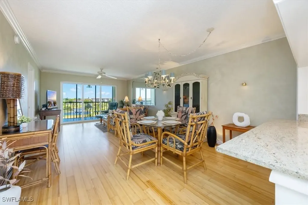 21 High Point Circle E Naples FL 34103