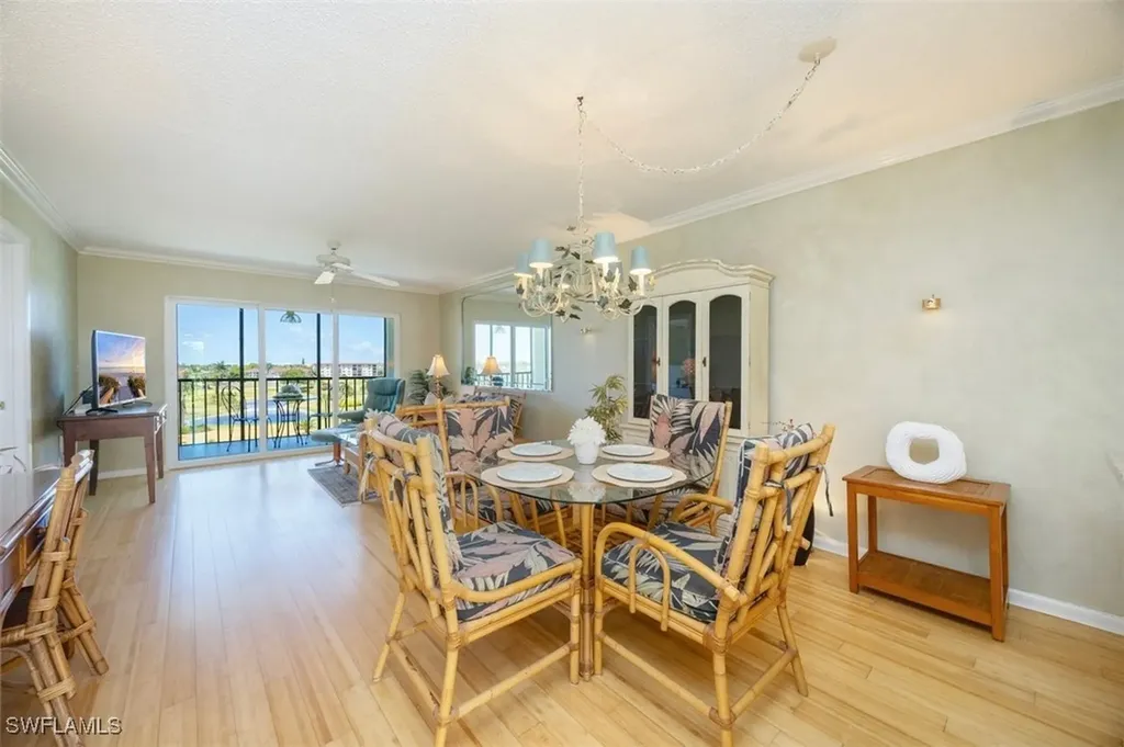 21 High Point Circle E Naples FL 34103