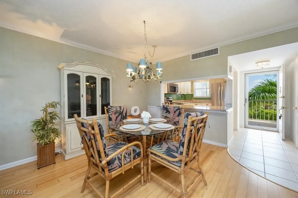 21 High Point Circle E Naples FL 34103