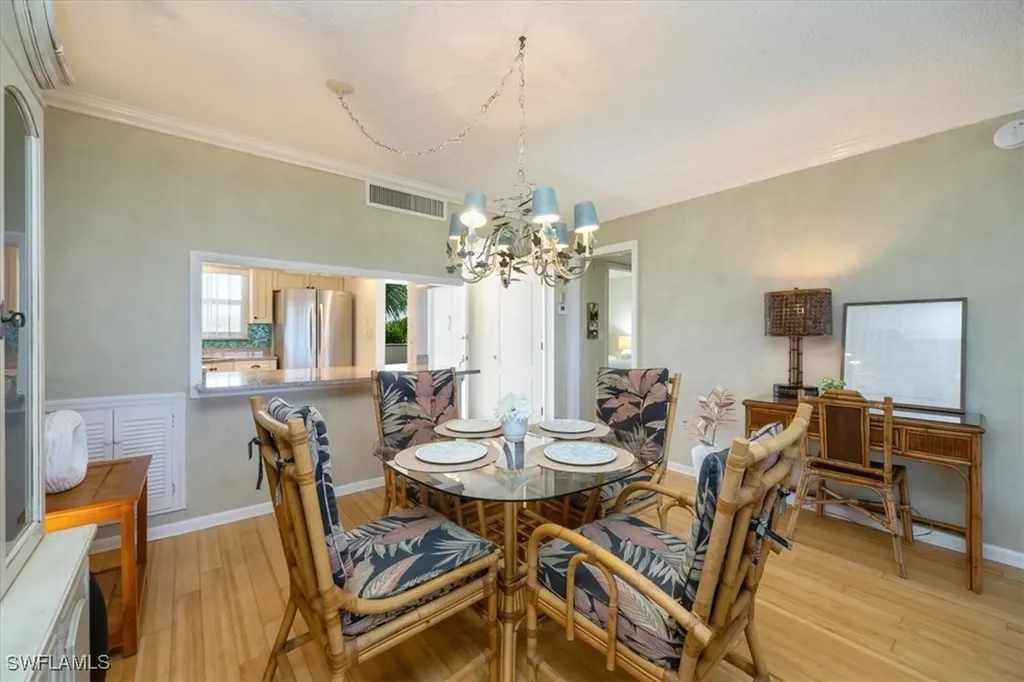 21 High Point Circle E Naples FL 34103