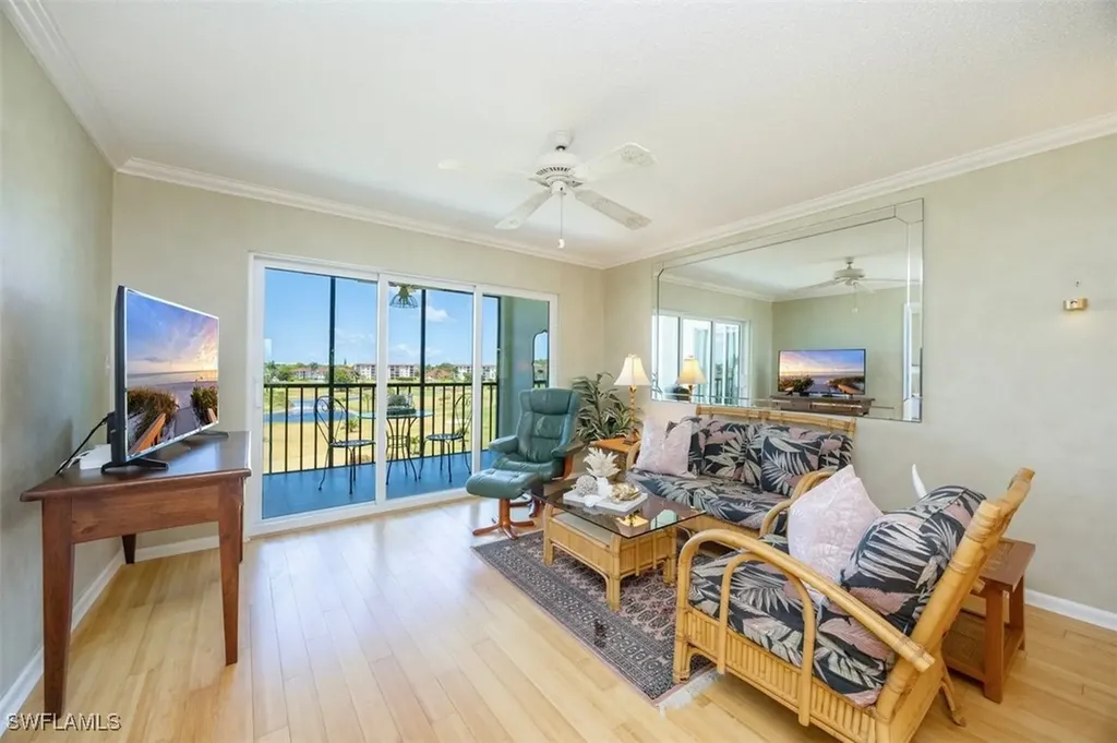 21 High Point Circle E Naples FL 34103