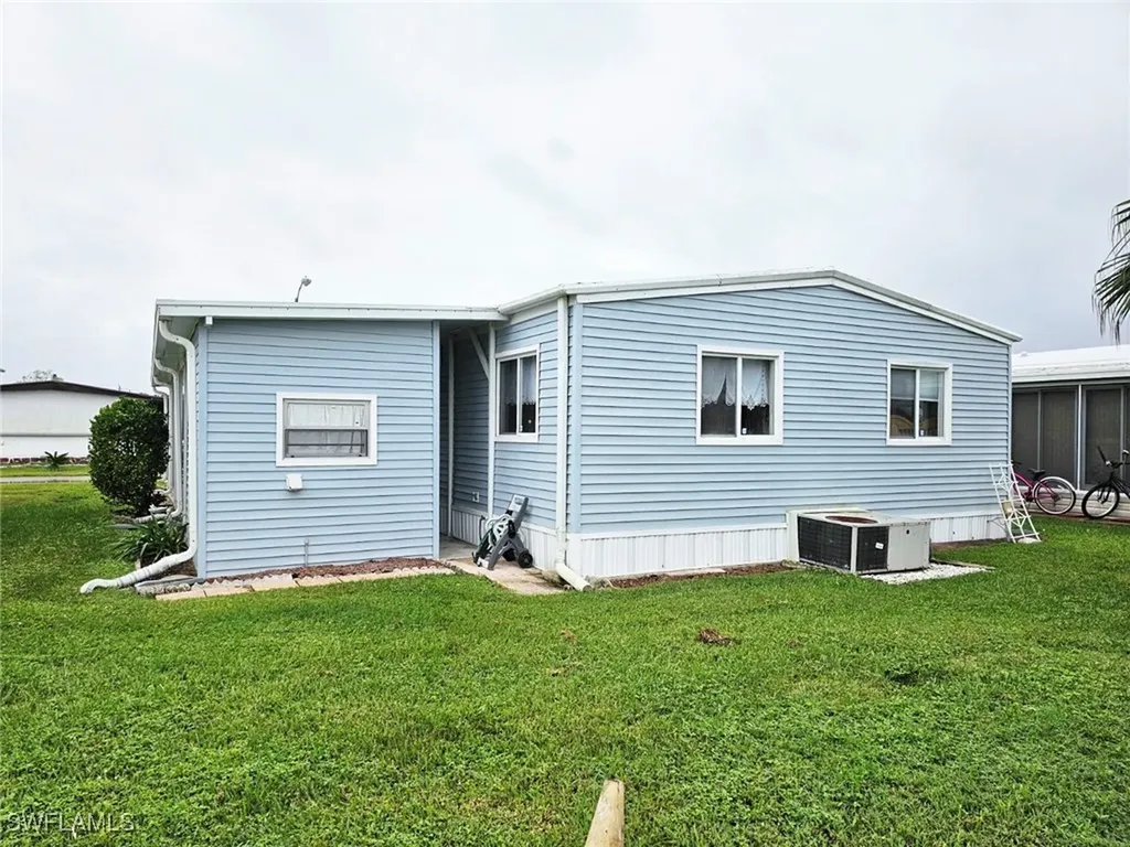 102 Poinsettia Drive Fort Myers FL 33905