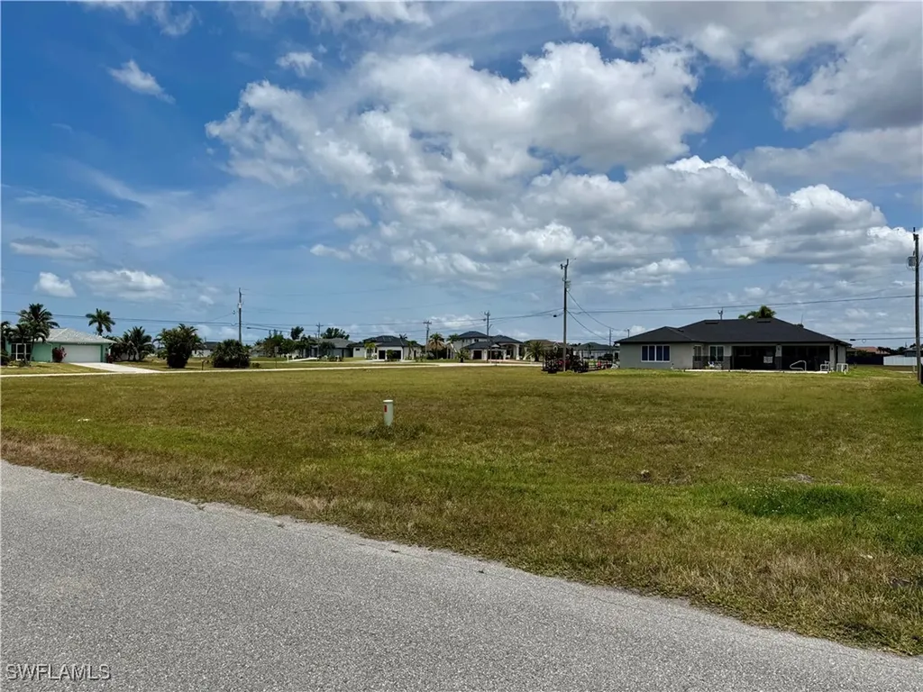 3509 NW 7th Terrace Cape Coral FL 33993