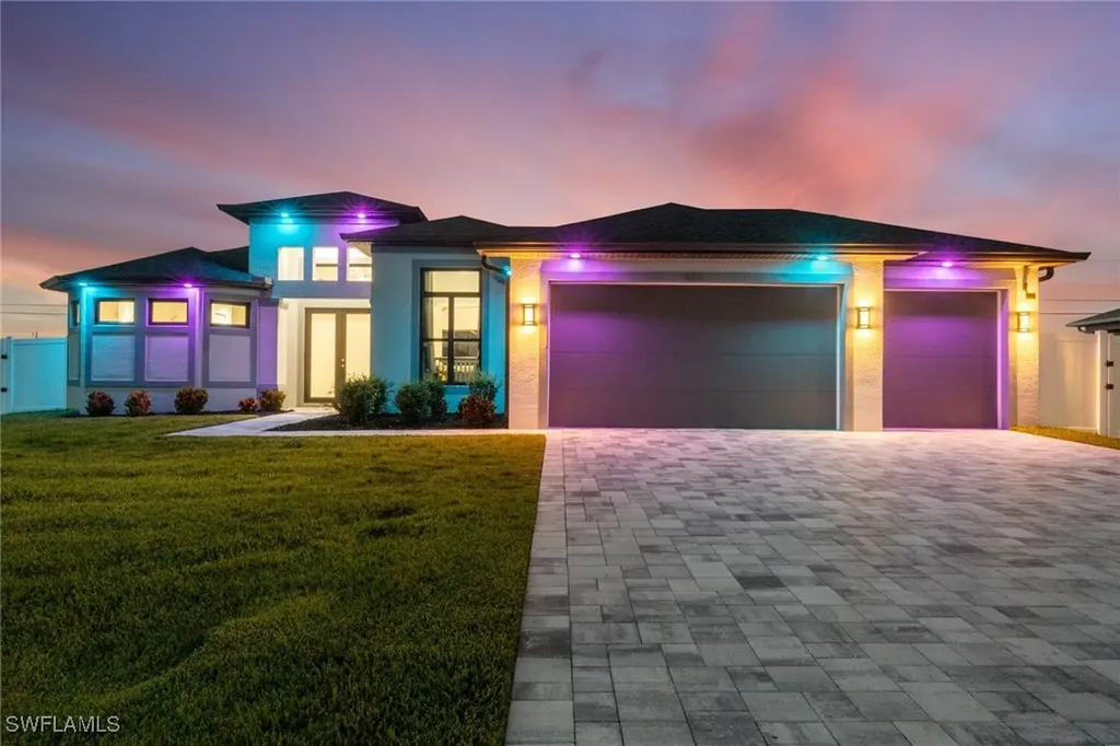 623 SE 1st Terrace Cape Coral FL 33990