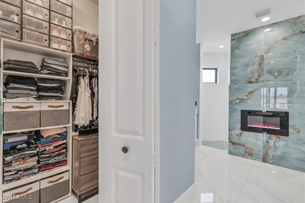 623 SE 1st Terrace Cape Coral FL 33990
