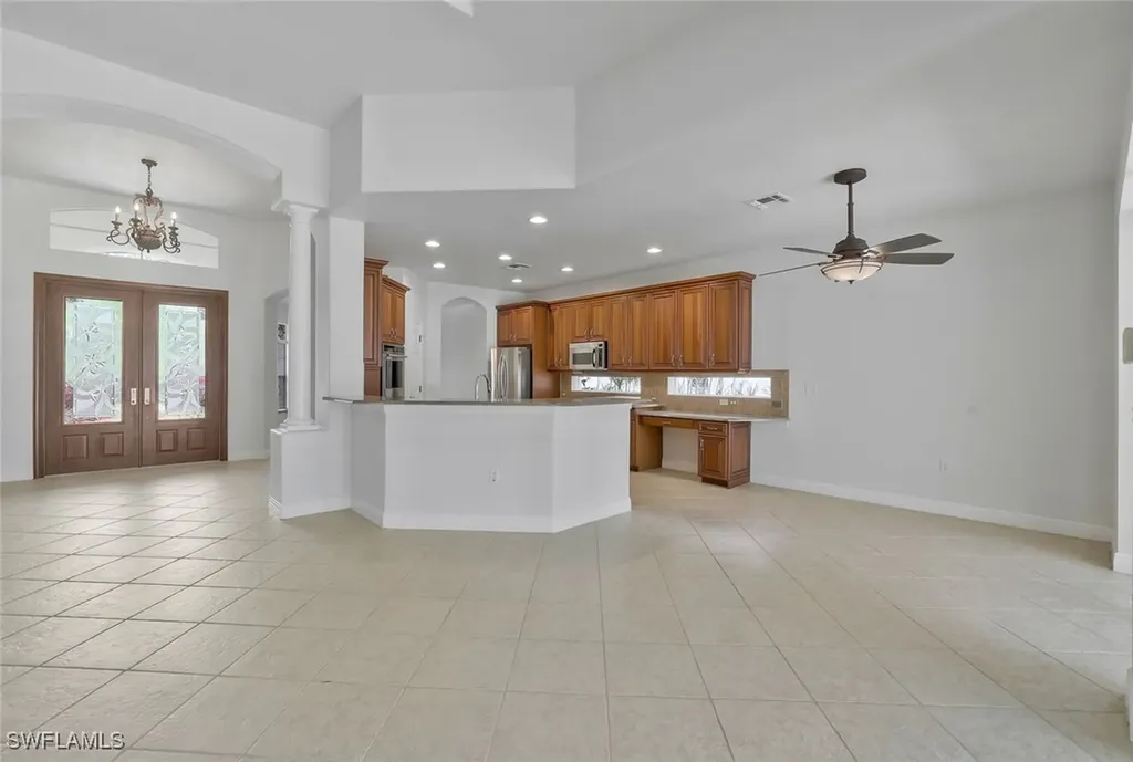 4923 Cerromar Drive Naples FL 34112