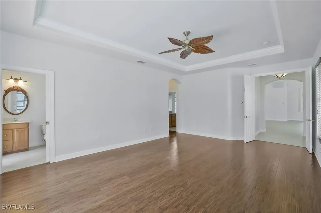 4923 Cerromar Drive Naples FL 34112