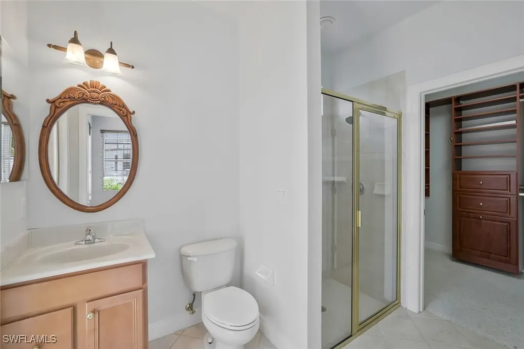 4923 Cerromar Drive Naples FL 34112