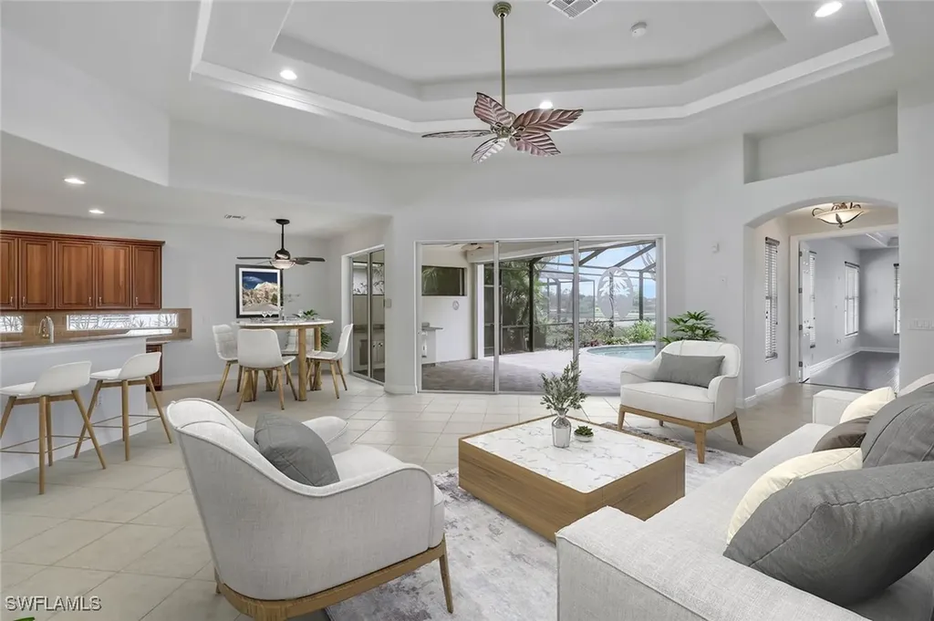 4923 Cerromar Drive Naples FL 34112