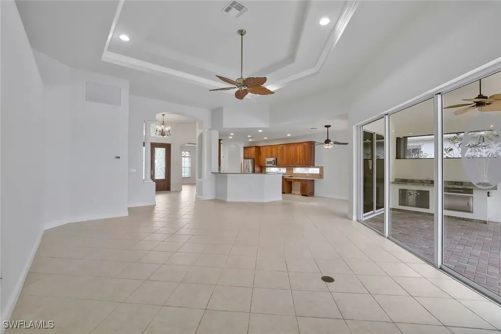 4923 Cerromar Drive Naples FL 34112