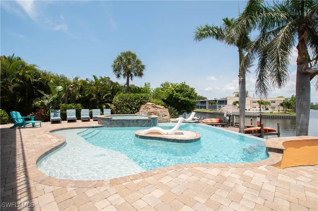5105 Rutland Court Cape Coral FL 33904