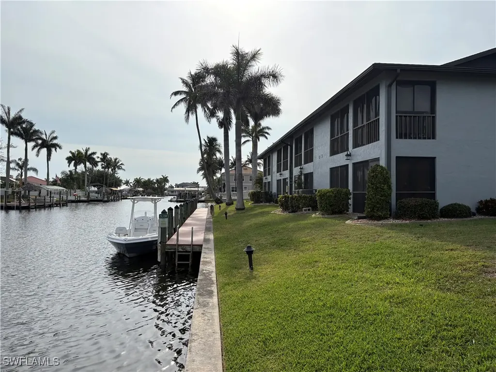 4928 Vincennes Street Cape Coral FL 33904