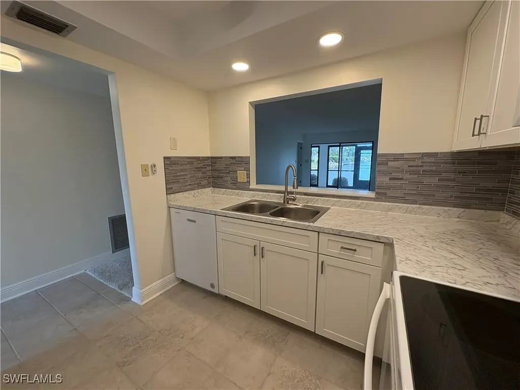 4928 Vincennes Street Cape Coral FL 33904