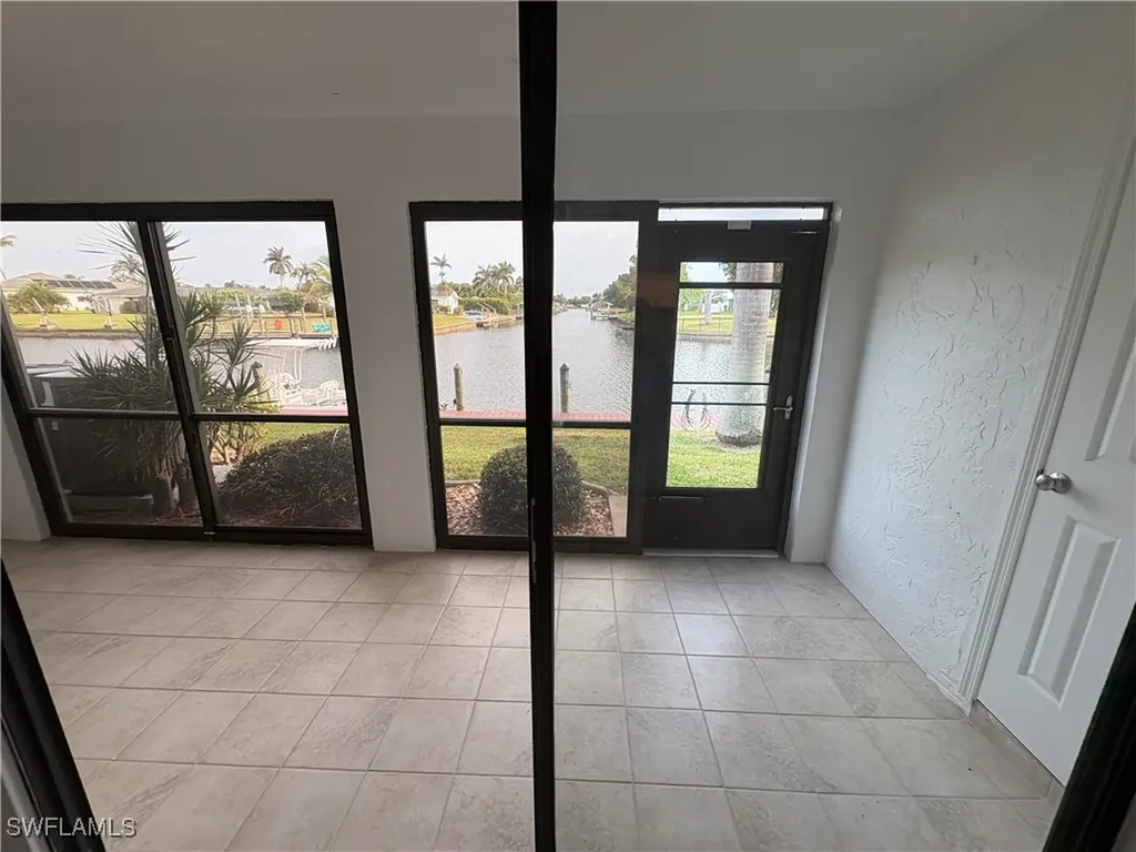 4928 Vincennes Street Cape Coral FL 33904