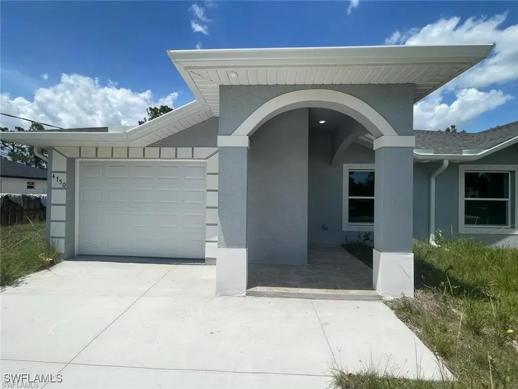4713/4715 24th Street SW Lehigh Acres FL 33973
