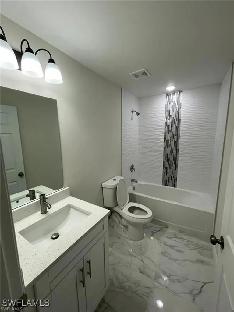 4713/4715 24th Street SW Lehigh Acres FL 33973