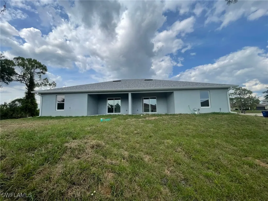 4713/4715 24th Street SW Lehigh Acres FL 33973