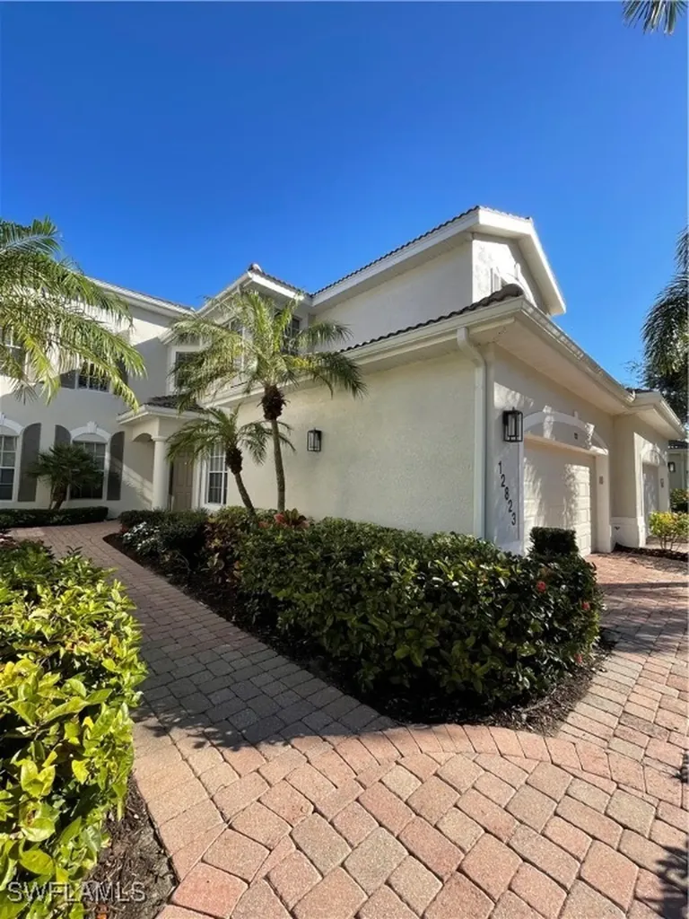 12823 Carrington Circle Naples FL 34105