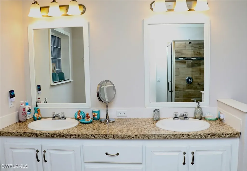 209 Sun Circle Fort Myers FL 33905