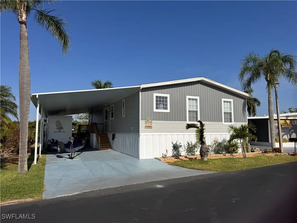 209 Sun Circle Fort Myers FL 33905