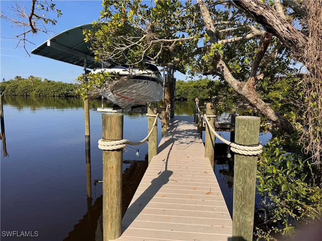 209 Sun Circle Fort Myers FL 33905