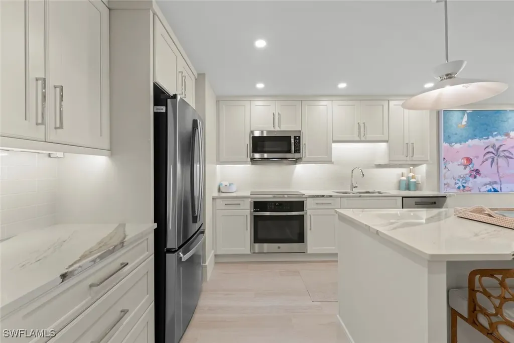 1795 Middle Gulf Drive Sanibel FL 33957