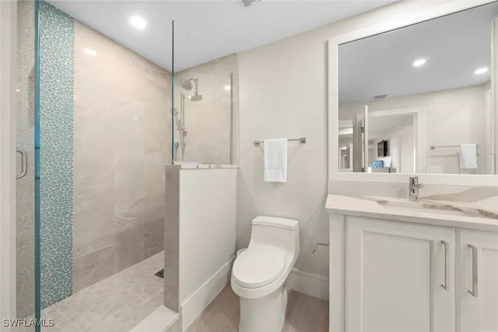 1795 Middle Gulf Drive Sanibel FL 33957