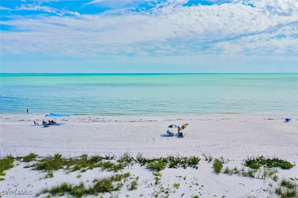 1795 Middle Gulf Drive Sanibel FL 33957