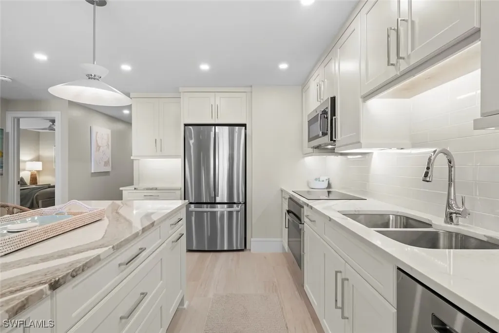 1795 Middle Gulf Drive Sanibel FL 33957