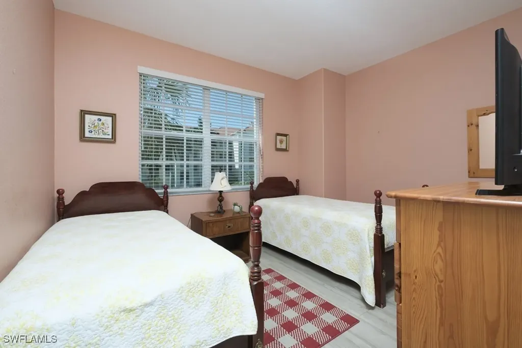 4873 Hampshire Court Naples FL 34112