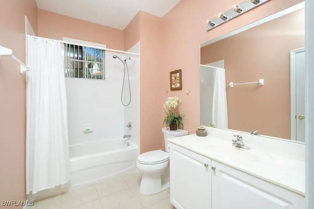 4873 Hampshire Court Naples FL 34112