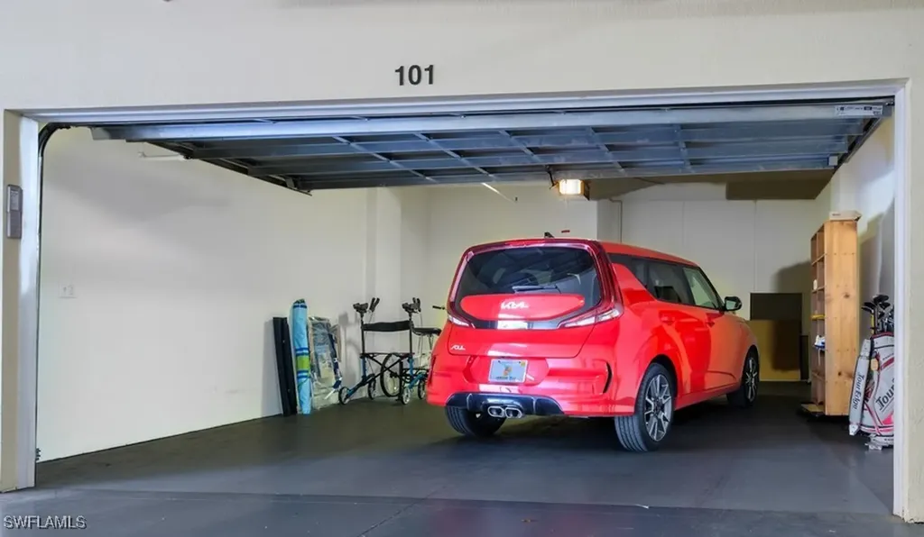 4873 Hampshire Court Naples FL 34112