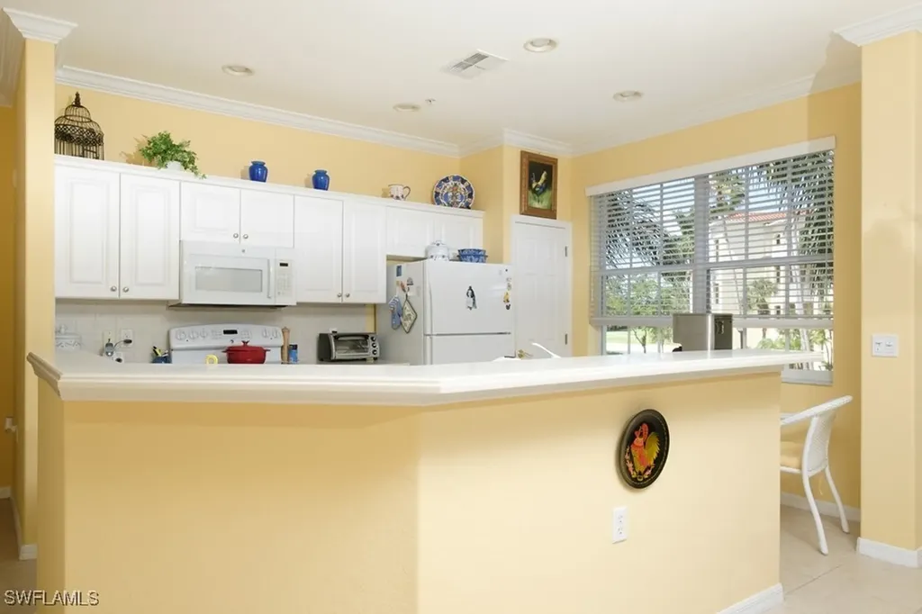 4873 Hampshire Court Naples FL 34112