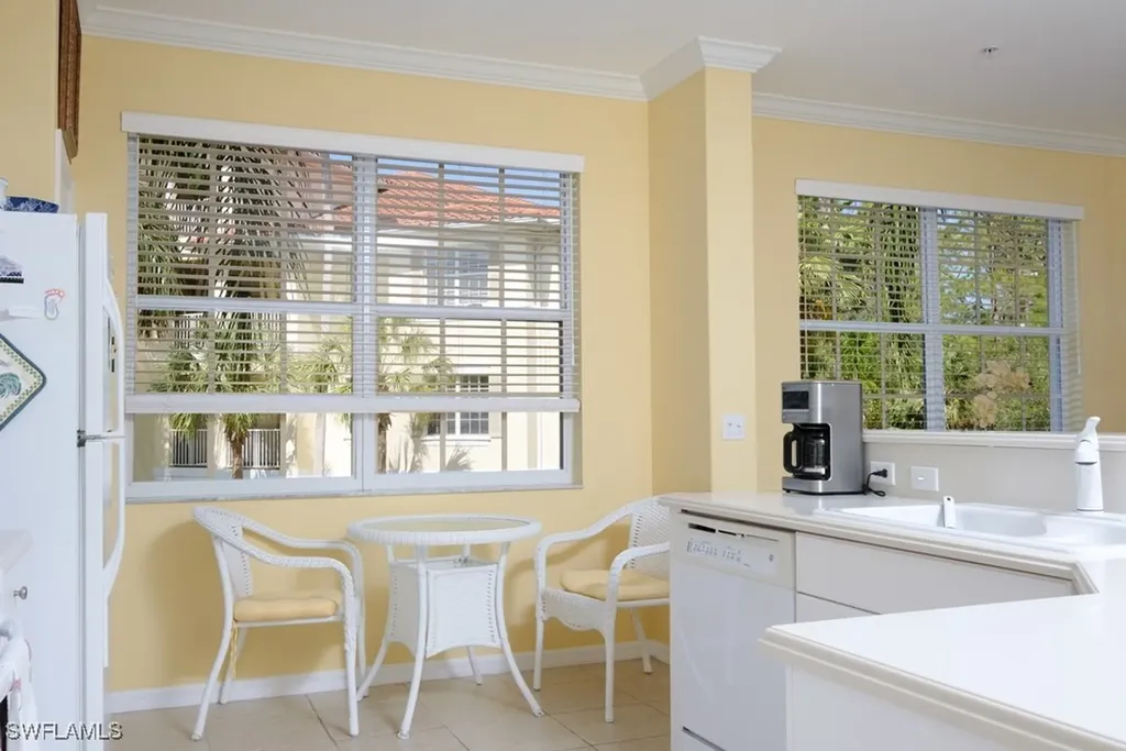 4873 Hampshire Court Naples FL 34112