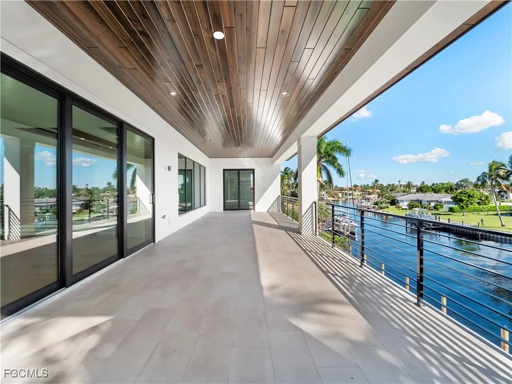 846 Cypress Lake Circle Fort Myers FL 33919