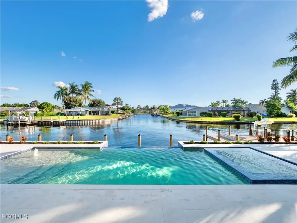 846 Cypress Lake Circle Fort Myers FL 33919