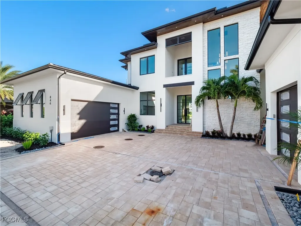 846 Cypress Lake Circle Fort Myers FL 33919