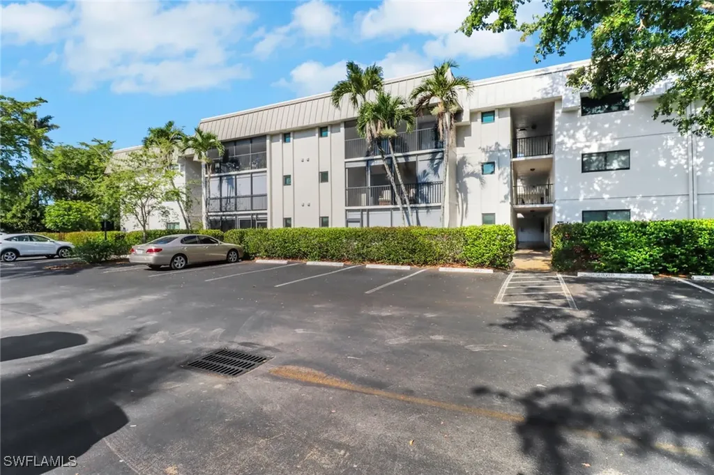 788 Park Shore Drive Naples FL 34103