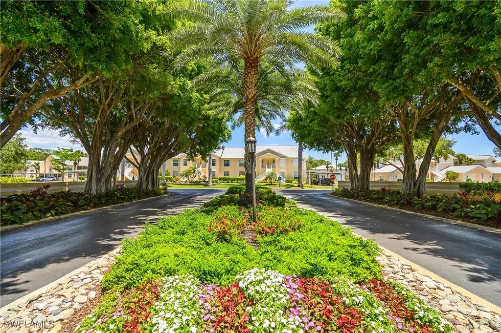 773 Wiggins Lake Drive Naples FL 34110