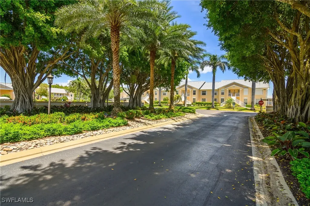 773 Wiggins Lake Drive Naples FL 34110