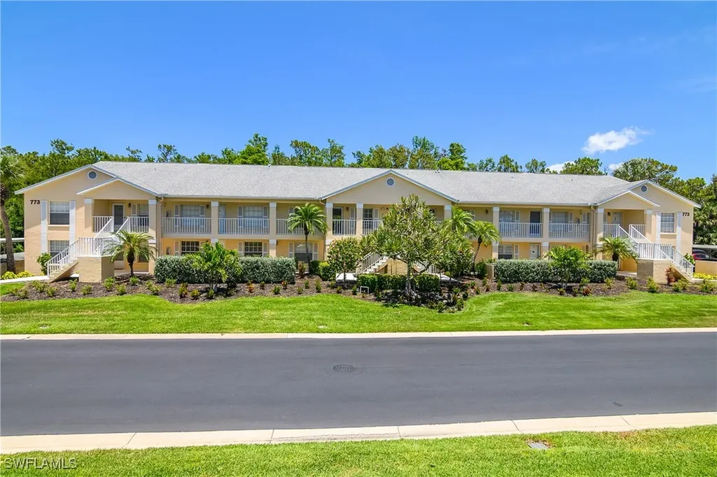 773 Wiggins Lake Drive Naples FL 34110