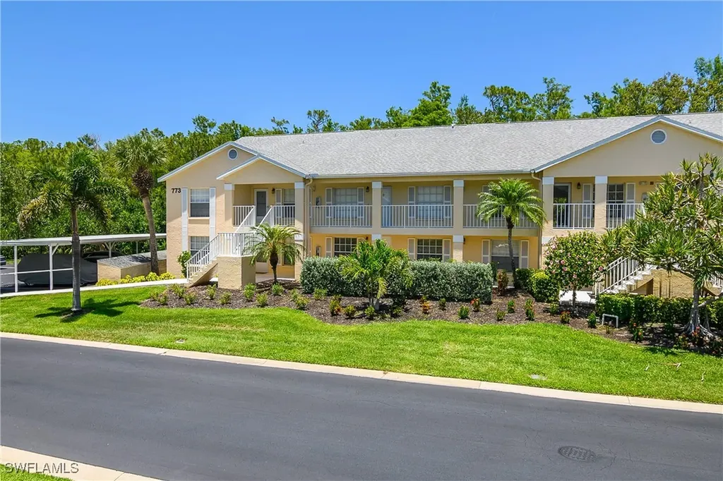 773 Wiggins Lake Drive Naples FL 34110