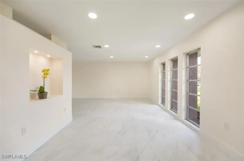 2232 Longboat Drive Naples FL 34104